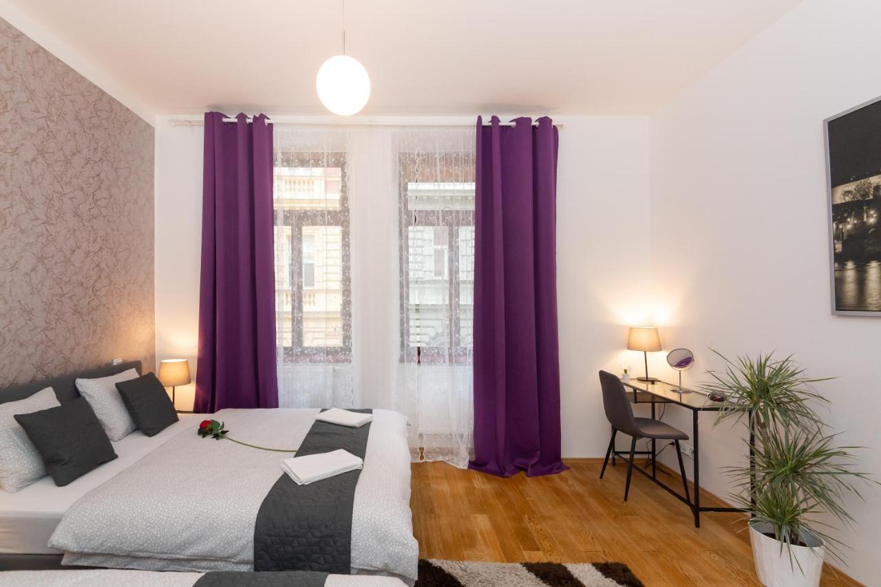 Luxury Apartment In The Center Of Praga Exterior foto