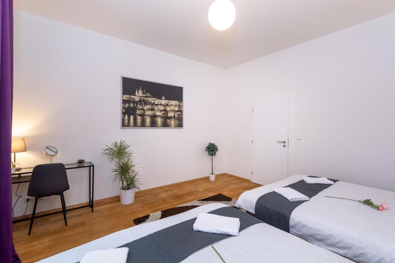 Luxury Apartment In The Center Of Praga Exterior foto